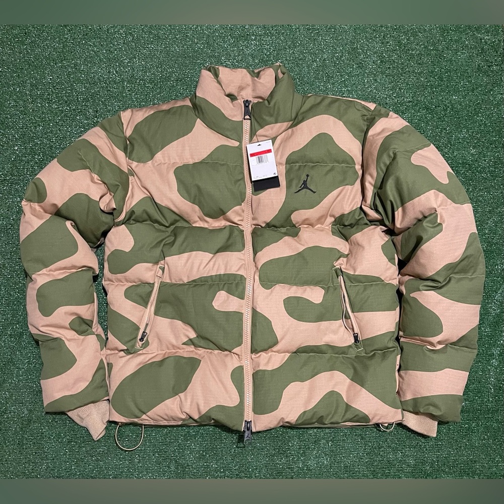 Nike Air Jordan Green Tan Camo Down Puffer Jacket FB6988-200 Men L-Tall NWT$350